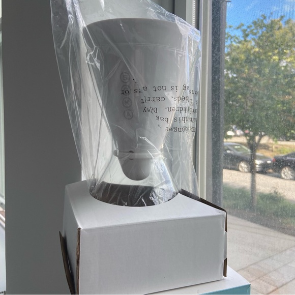 Soma - 6 Cup Glass Carafe Water Pitcher 1.35 Liters/48 Oz - NWT in Box - Picture 12 of 17